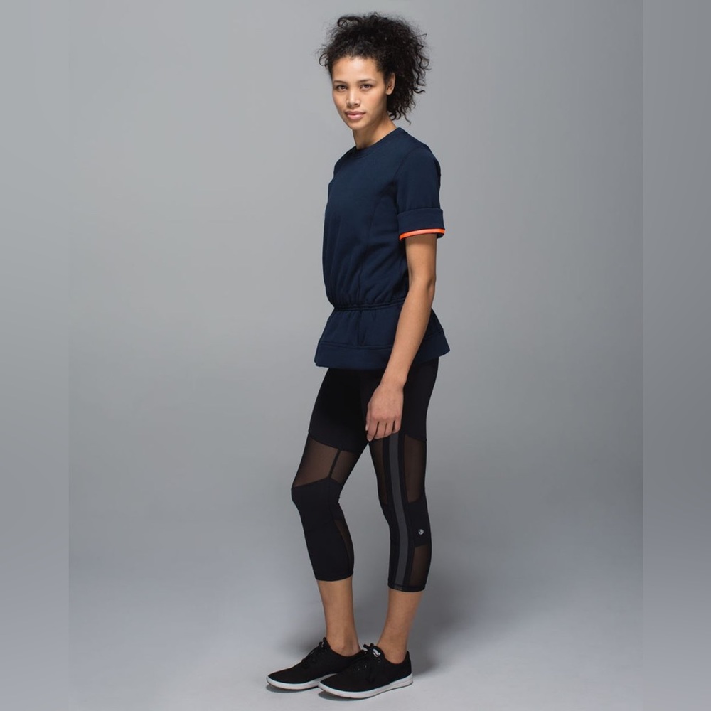 Lululemon Peplum Pullover Top in Inkwell Navy - Picture 7 of 9